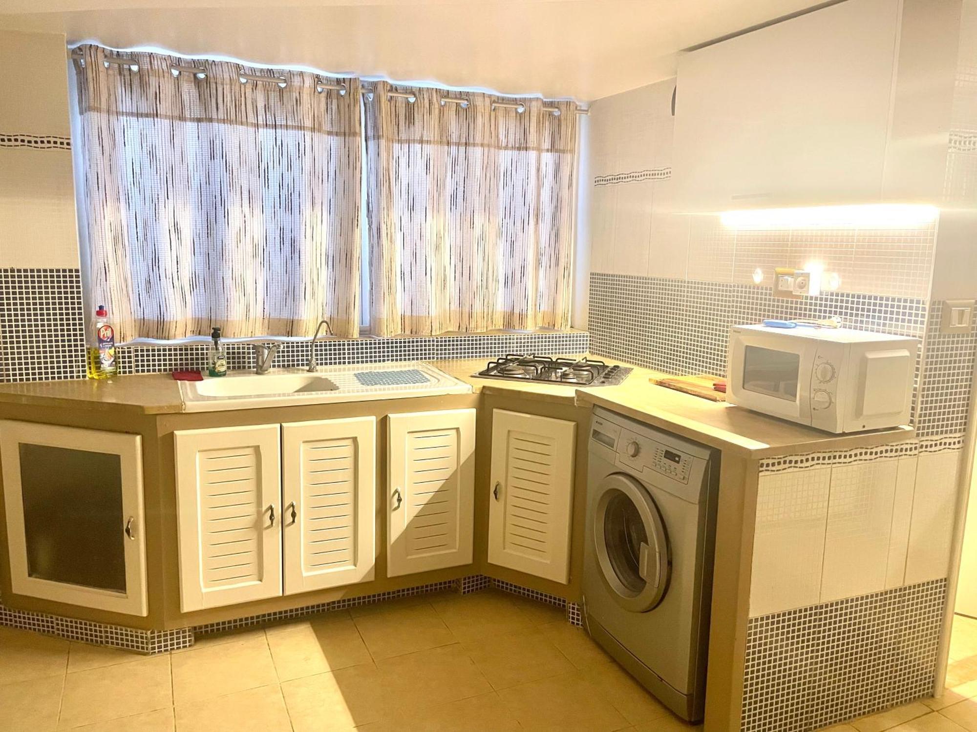 Elegant Relaxing Oasis In The Heart Of Sfax Apartment Luaran gambar